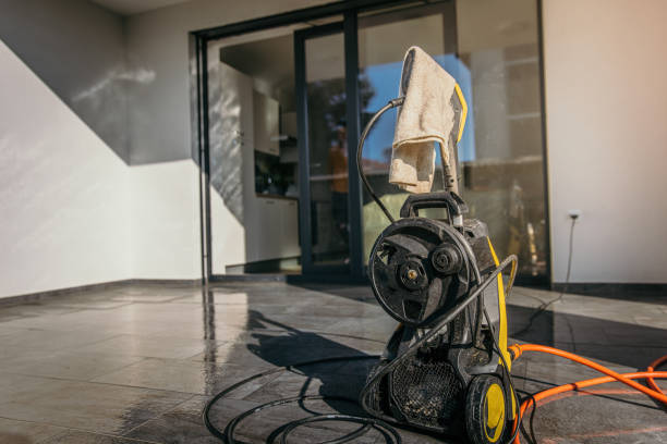 Best Driveway Pressure Washing  in Erwinville, LA